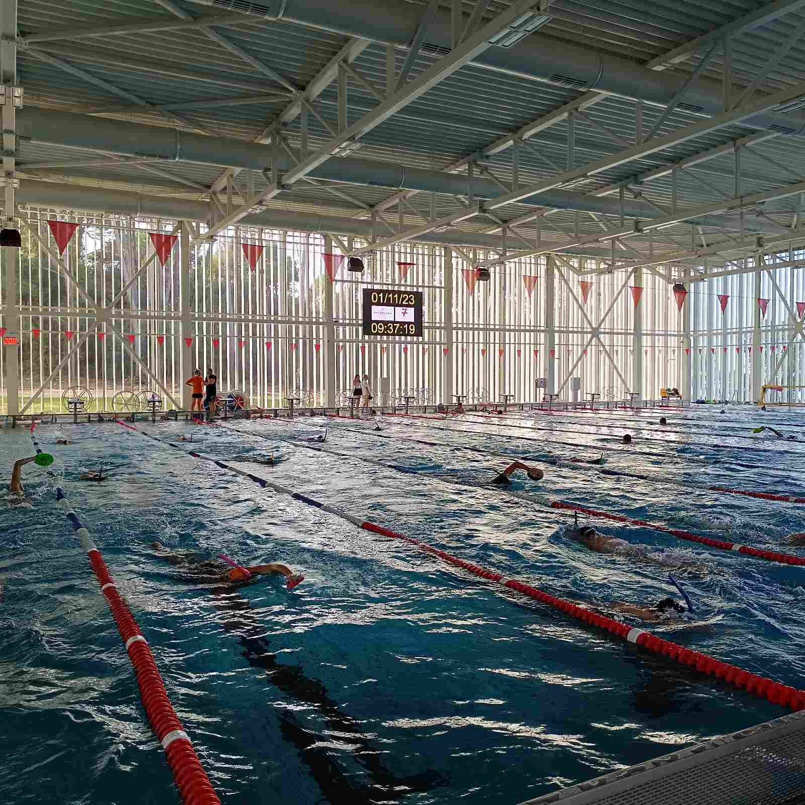 OSIM NOGOMETAŠA, STIŽU I PLIVAČI Rovinj postaje atraktivno mjesto za pripreme sportaša