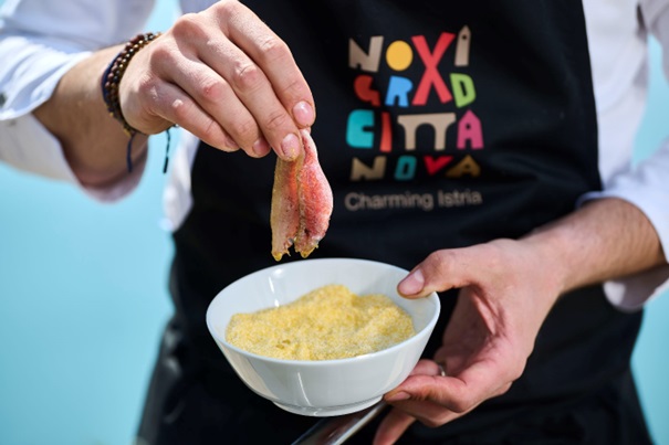 NOVIGRAD Naučite kako pripremiti školjke, lignje, švoju, srdelu pa čak i morskog psa!