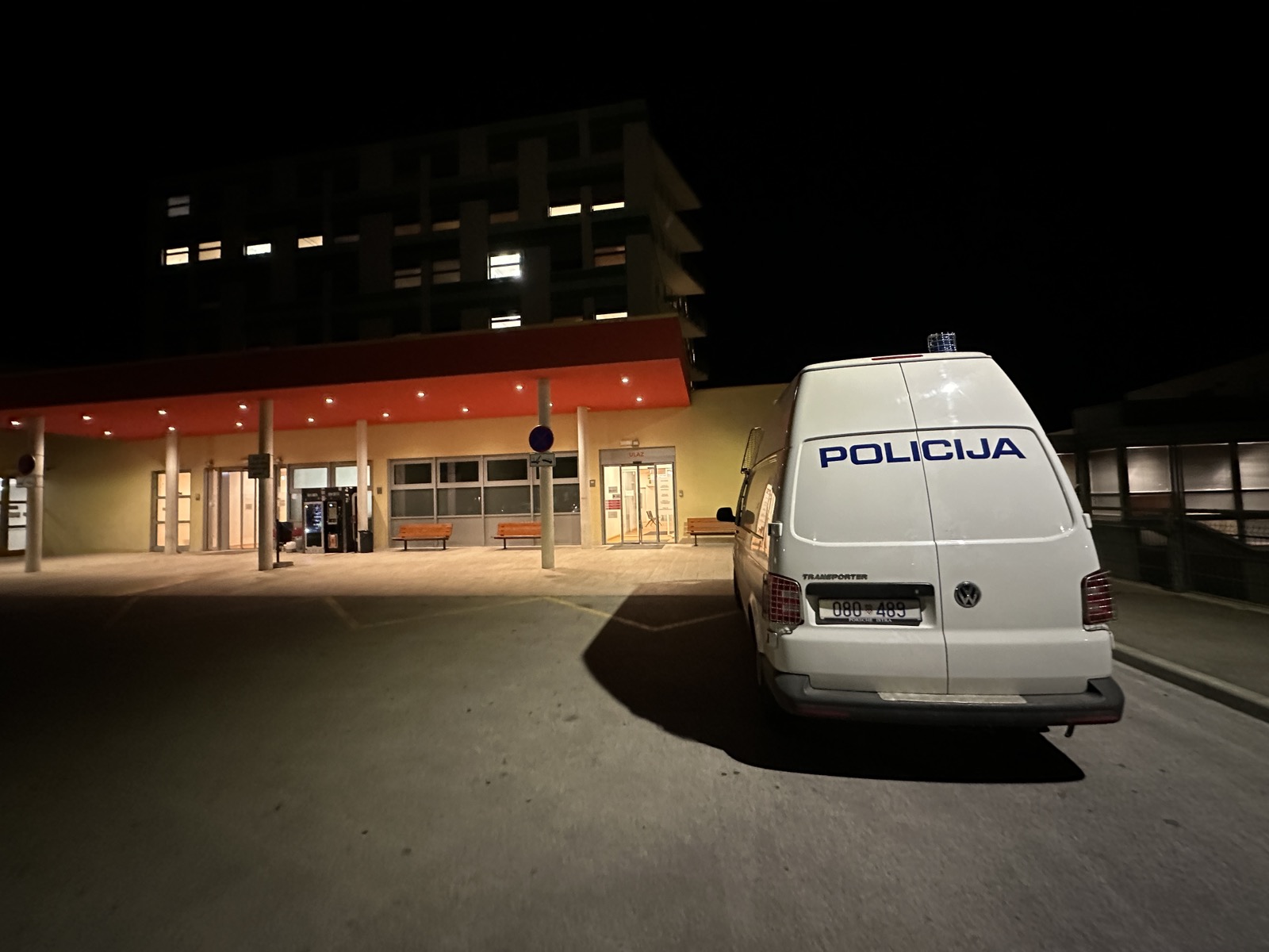 AUTOM SE ZALETILA U PJEŠAKINJU Zbog teških ozljeda pješakinja zadržana na liječenju u Puli