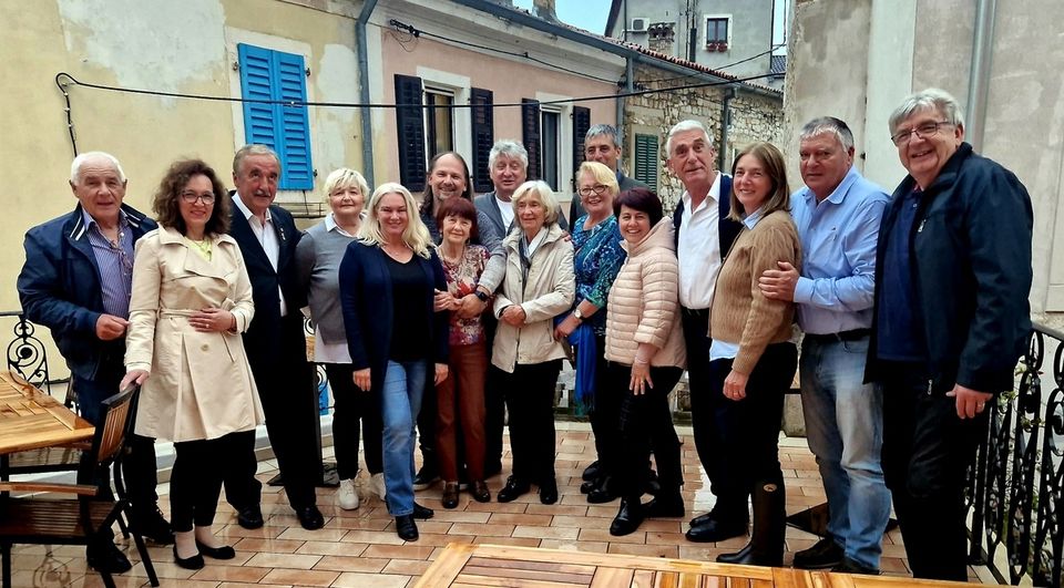 'DOBRO JE ČINITI DOBRO' Lions Klub Poreč poziva vas da se pridružite 24. tadicionalnom humanitarnom balu 