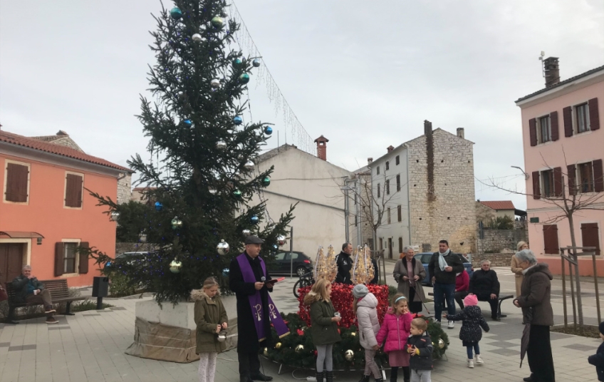 Prve nedjelje u prosincu! Općina Bale zapalit će svoju prvu adventsku svijeću