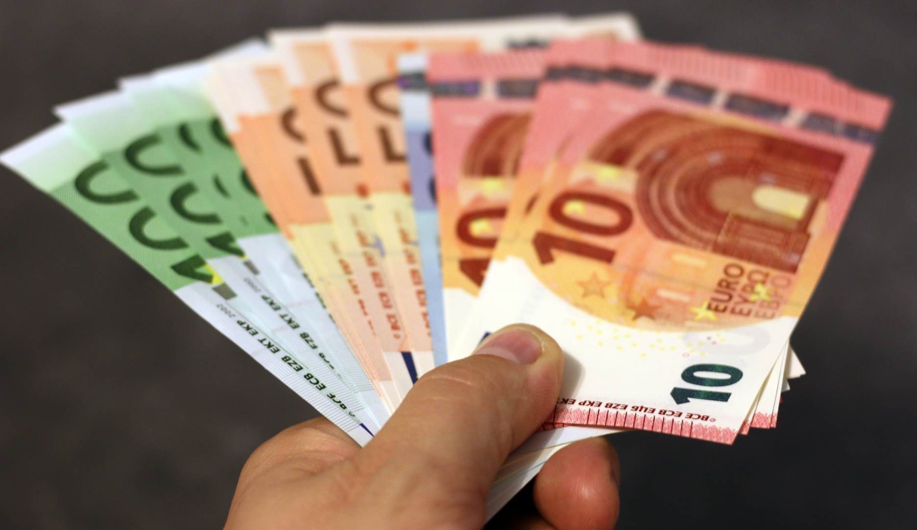 Zaposlenim umirovljenicima stiže jednokratni novčani dodatak