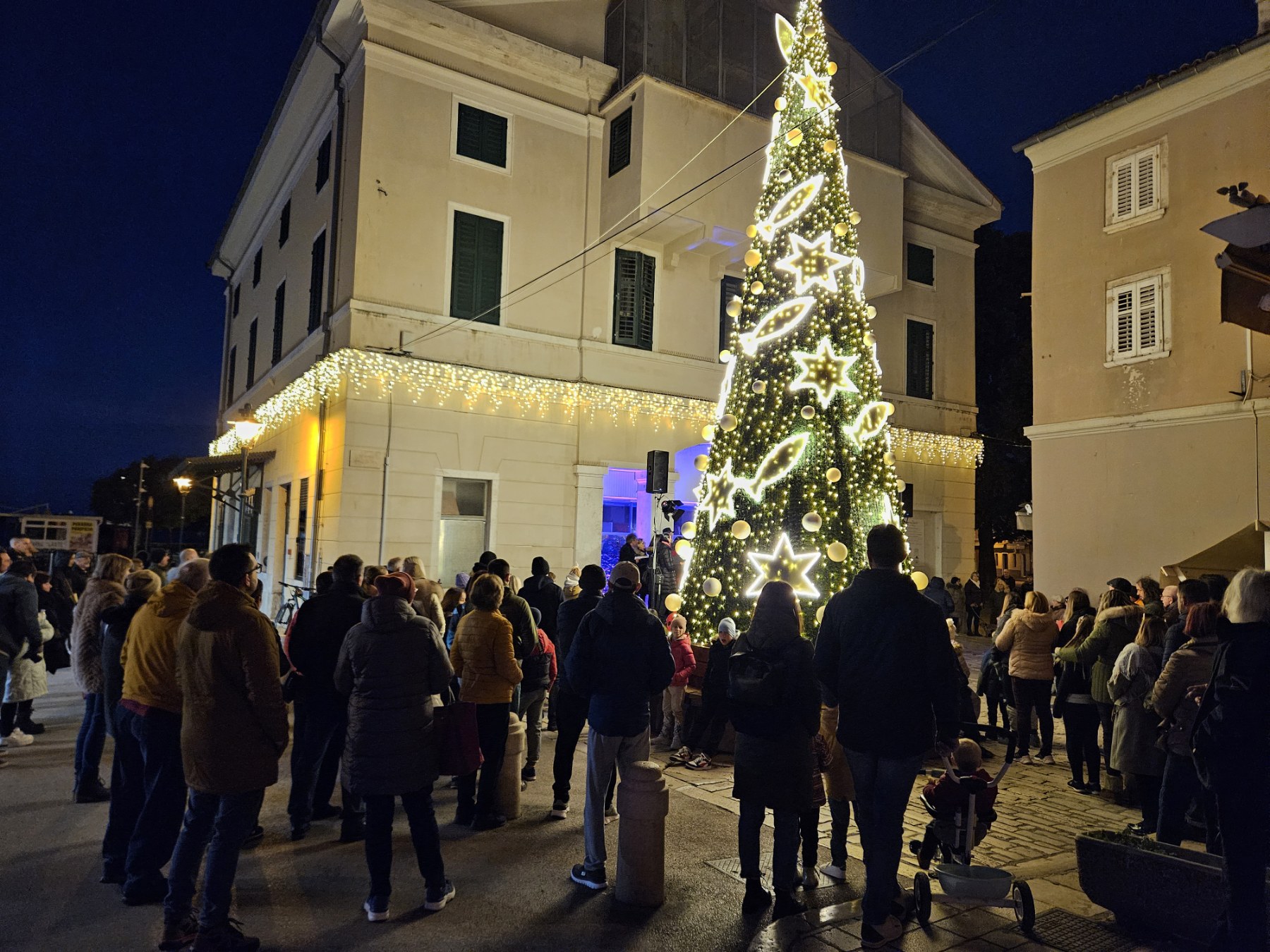 U Rovinju se otvara izložba 'Nadàl in famìa – Božić u obitelji – Natale in famiglia'