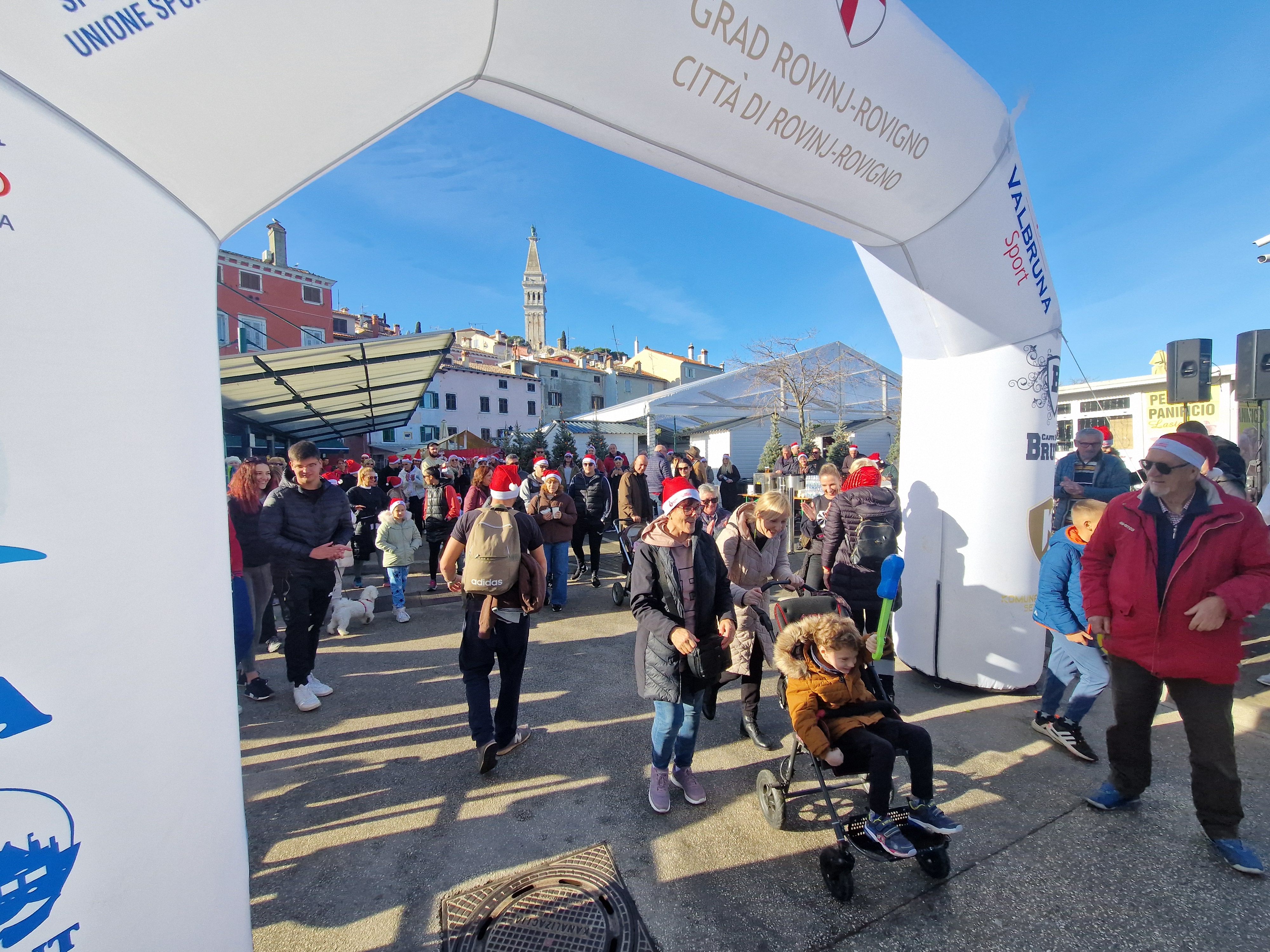 'BOŽIĆNI ROVINJSKI ĐIR' Za 6-godišnjeg Stjepana prikupljeno više od 5300 eura