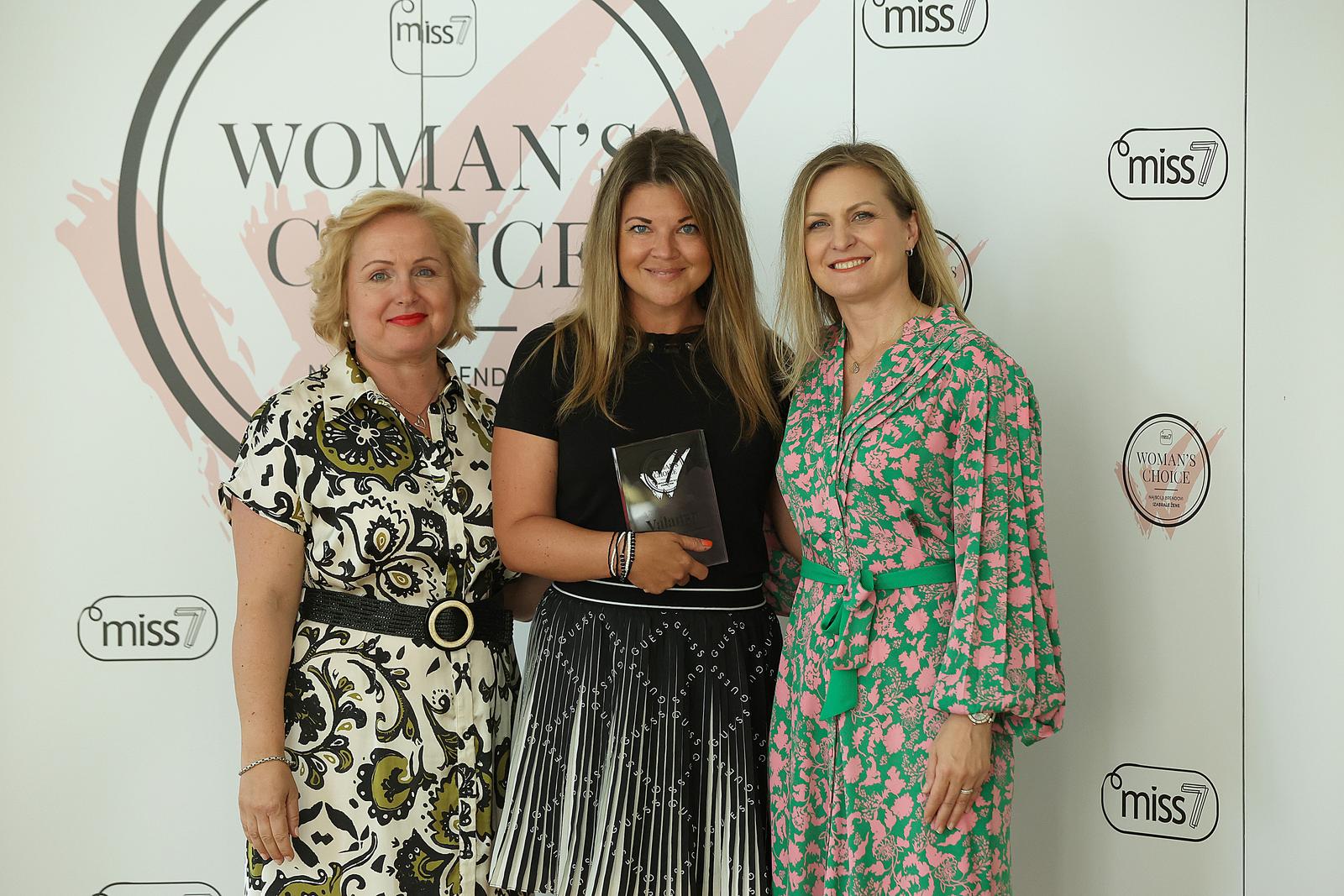 Petra_Kovačević_iz_Valamara_na_dodjeli_nagrada_Womans_Choice_Award.jpg