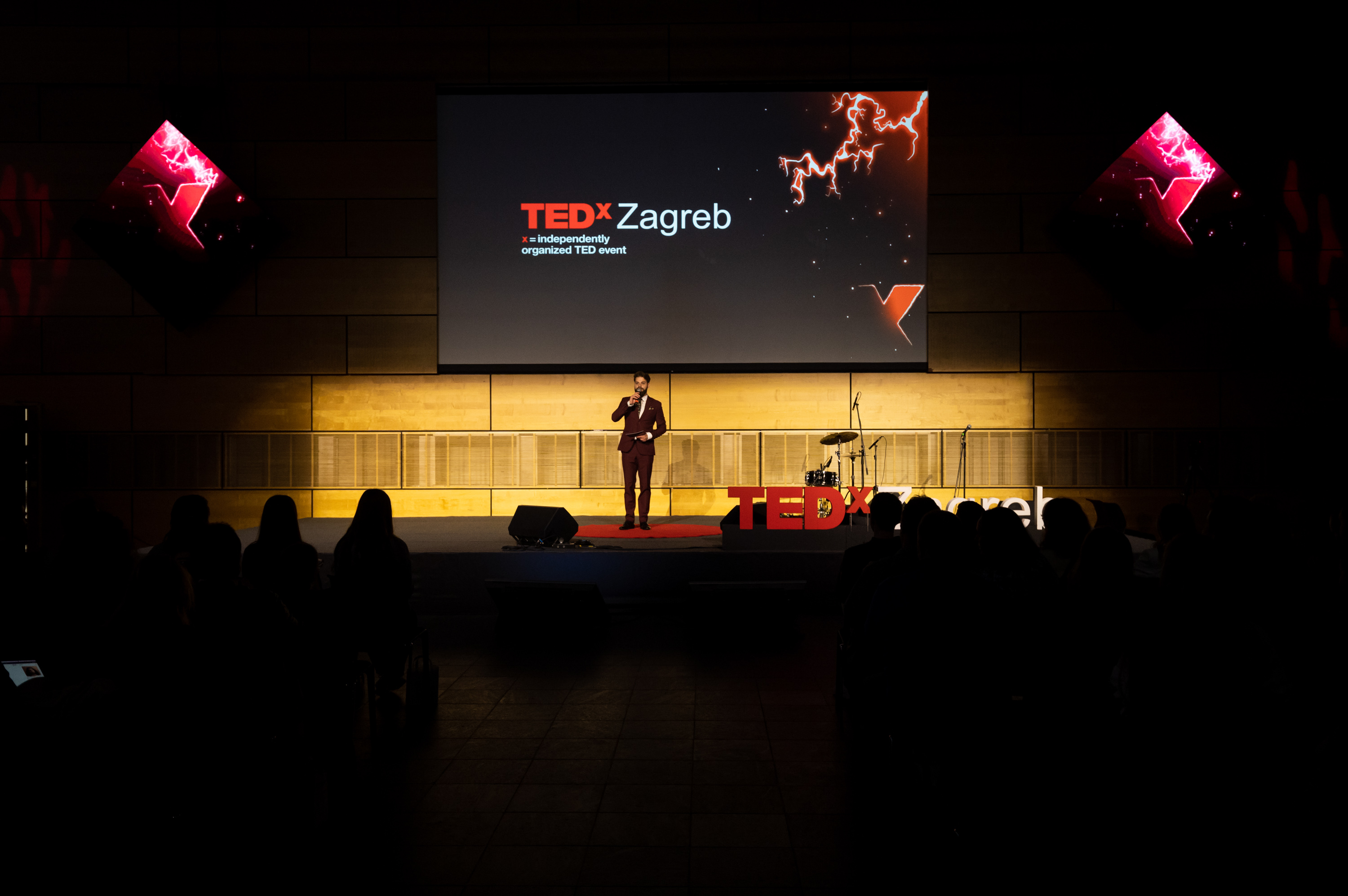 TEDxZagreb_2022.jpg