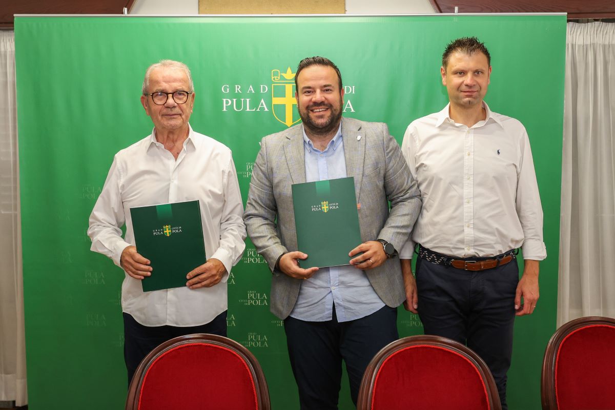potpisivanje_ugovora_rekonstrukcija_Valturske_ulice_3.jpg