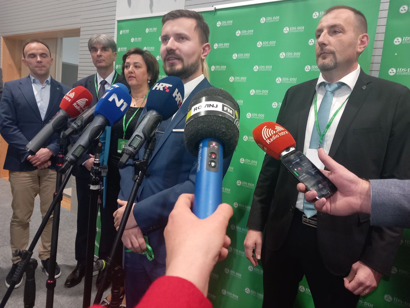 viber_slika_2024-02-10_12-22-42-258.jpg