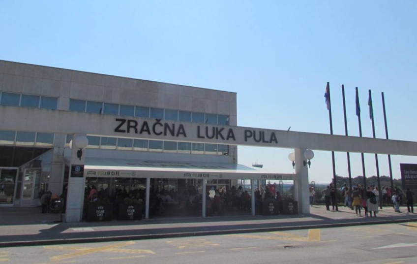 zracna-luka-pula1_large_3.jpg