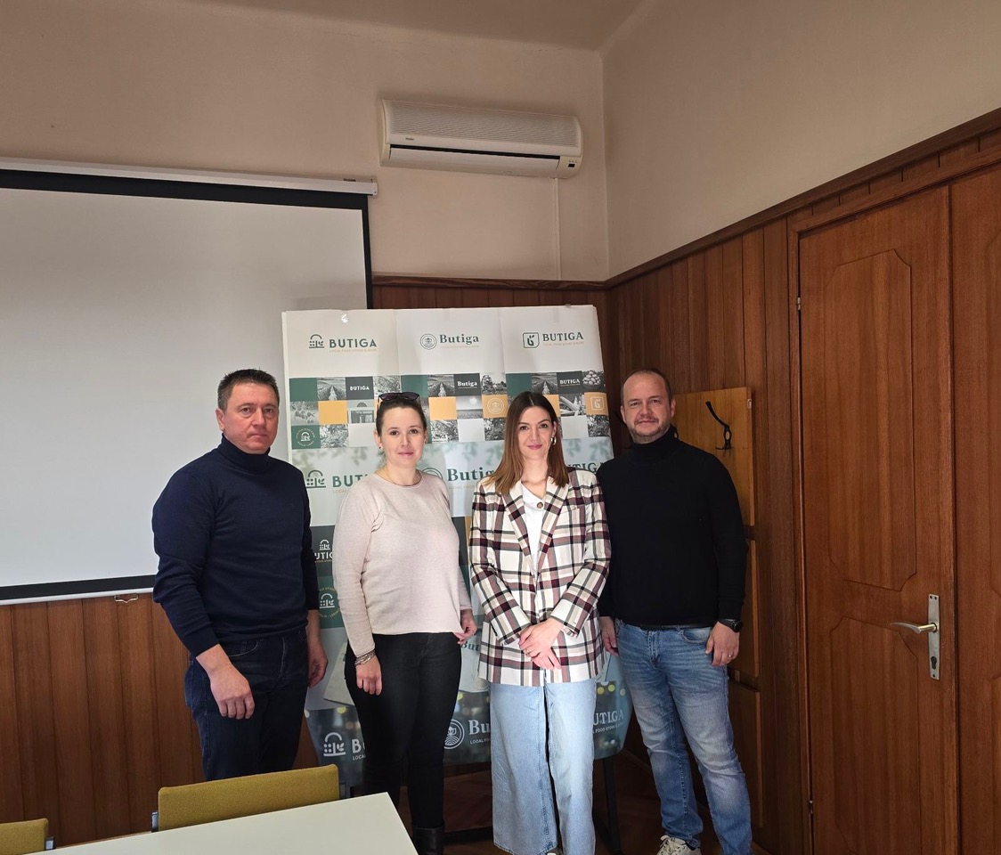 VELJAČA U KAŠTELIRU Maškarna zabava i nezaboravno Valentinovo uz Crvenu jabuku i Maju Šuput