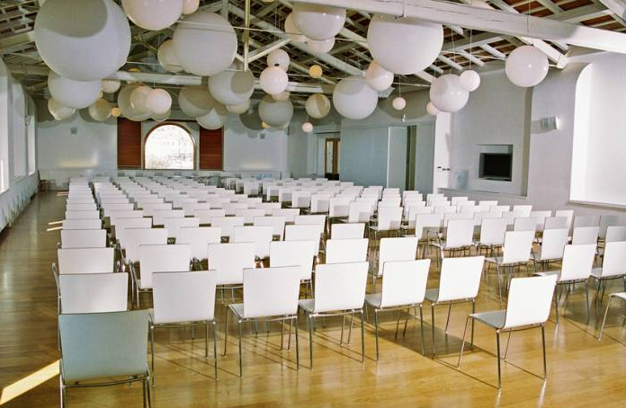 KAKO PRILAGODITI SMJEŠTAJ OSOBAMA S INVALIDITETOM? U Rovinju se održava predavanje za privatne iznajmljivače 