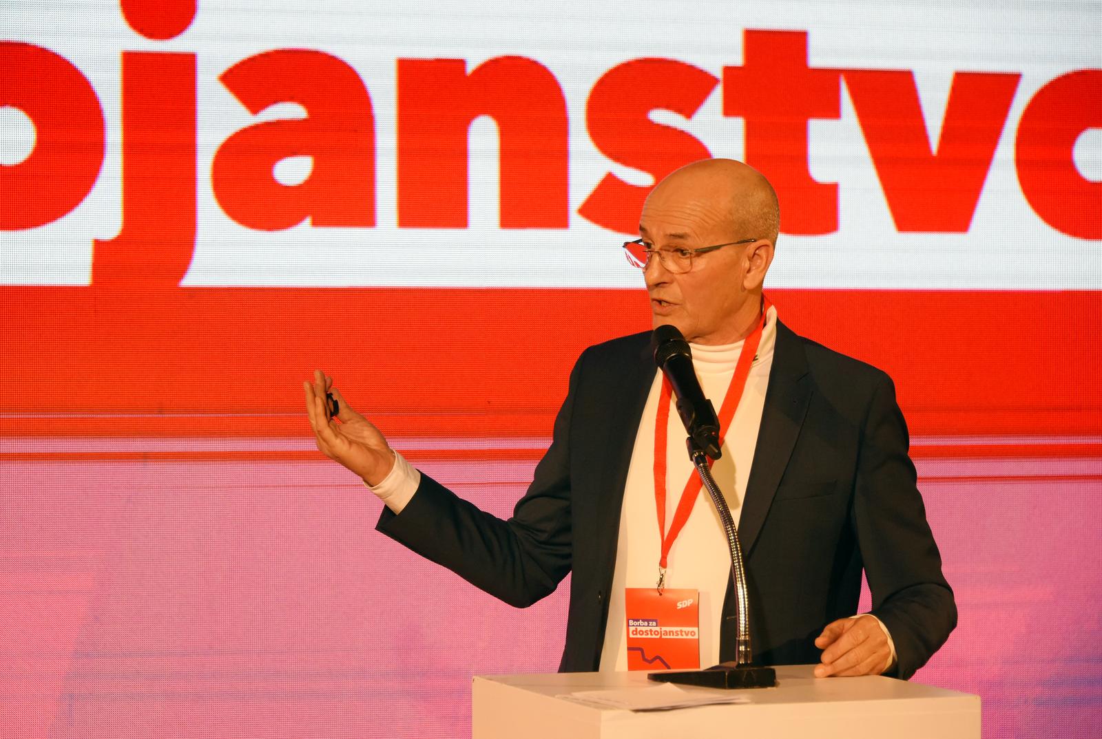 SJEDNICA GLAVNOG ODBORA Vili Bassanese odbio biti na listi SDP-a na predstojećim izborima