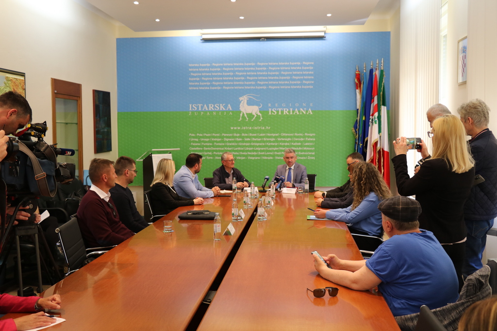 Svečano potpisan ugovor za dogradnju i rekonstrukciju Doma za starije Alfredo Štiglić u Puli 