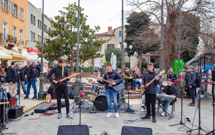 GLAZBENO JUTRO Promenadni koncert ove subote na Gradskoj tržnici u Puli