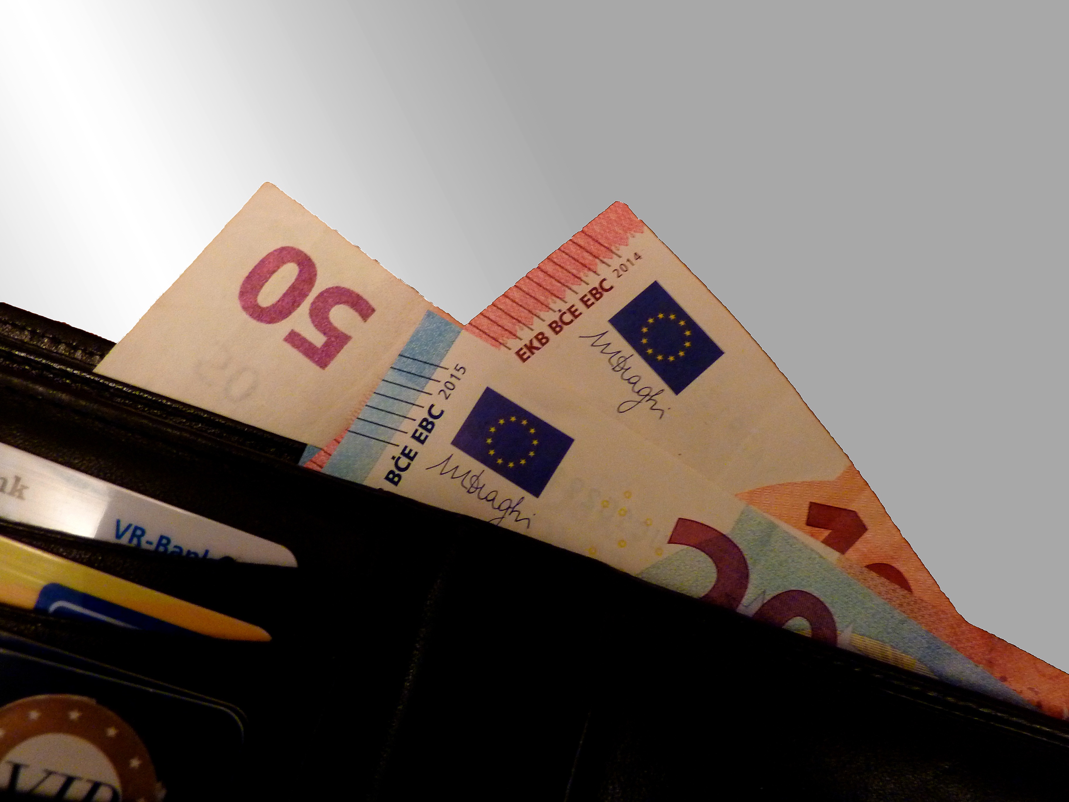 Cijene u travnju veće gotovo četiri posto u odnosu na isti period lani