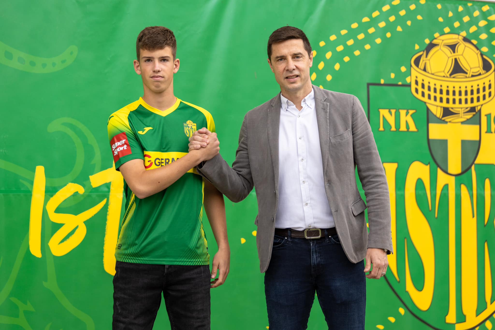 Mladi Raul Kumar potpisao svoj prvi profesionalni ugovor s Istrom 1961