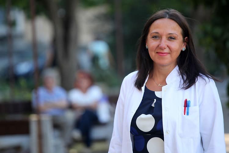 DOKTORICA IRENA HRSTIĆ Nekada najmlađa gastroenterologinja na čelu ministarstva zdravstva! 