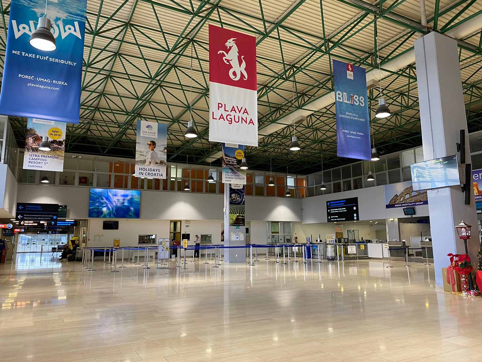 STIGAO ODGOVOR! Zračna luka Pula žurno će pokušati riješiti problem nedostatka menstrualnih potrepština na aerodromu