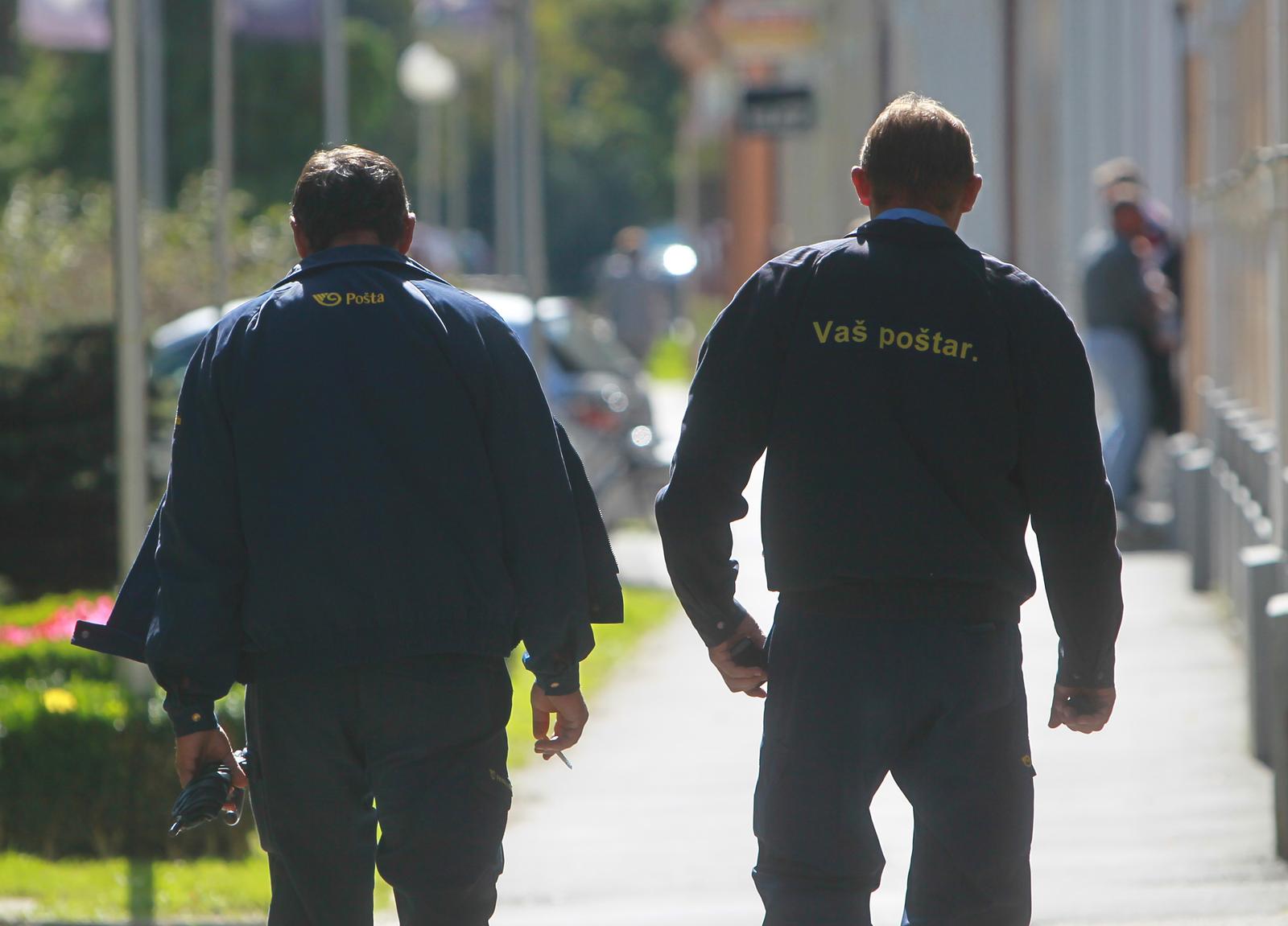 ‘ZBOGOM POŠTO MOJA’ Rovinjski poštar nakon 32 godine dao izvanredan otkaz, ‘Teško je gledati kako se sve urušava’