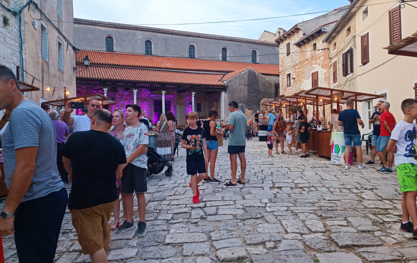 Vesela atmosfera, glazba i filmovi očekuju vas na području središnje Istre