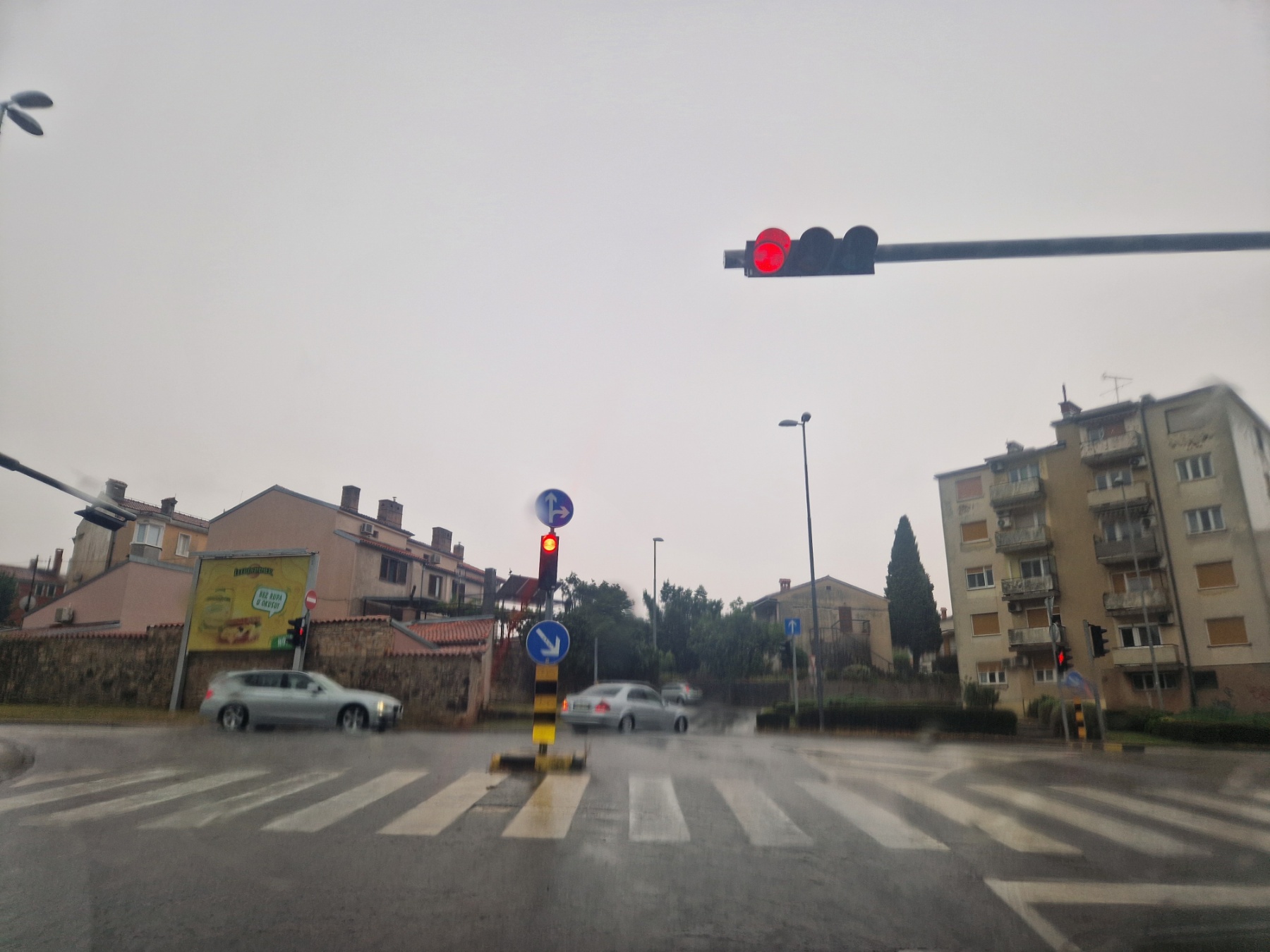 (VIDEO) Poplavile su ceste diljem Istre, evo kako se vozi u Puli