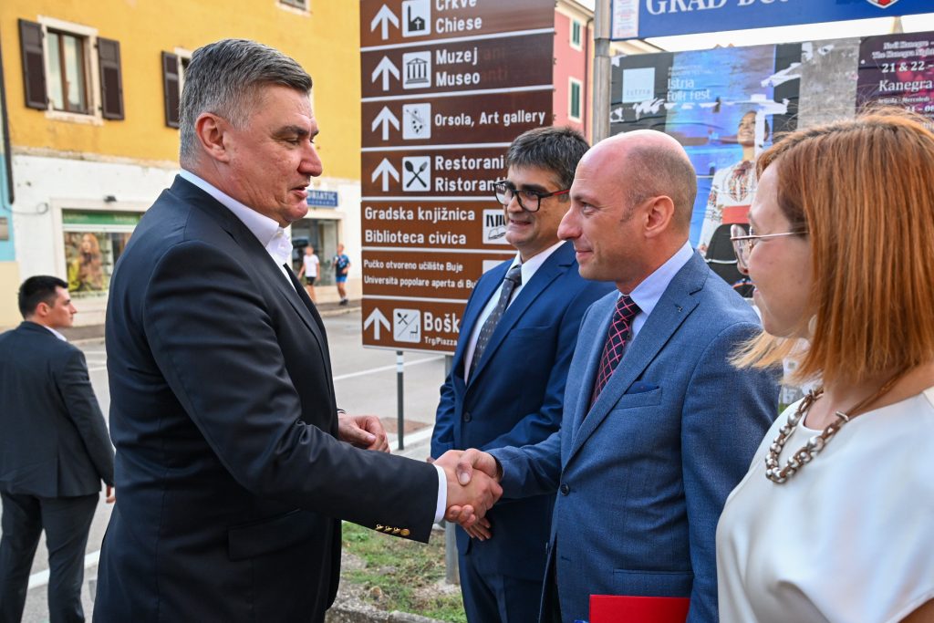 (FOTO) U Bujama održana svečana sjednica, stigao je i predsjednik Milanović 