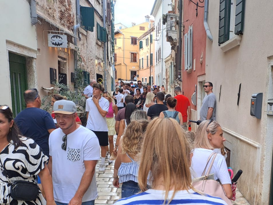 Predstavljeni rezultati turističke sezone! Brojke su na razni prošle godine, ali bilježi se velik pad dolazaka Talijana