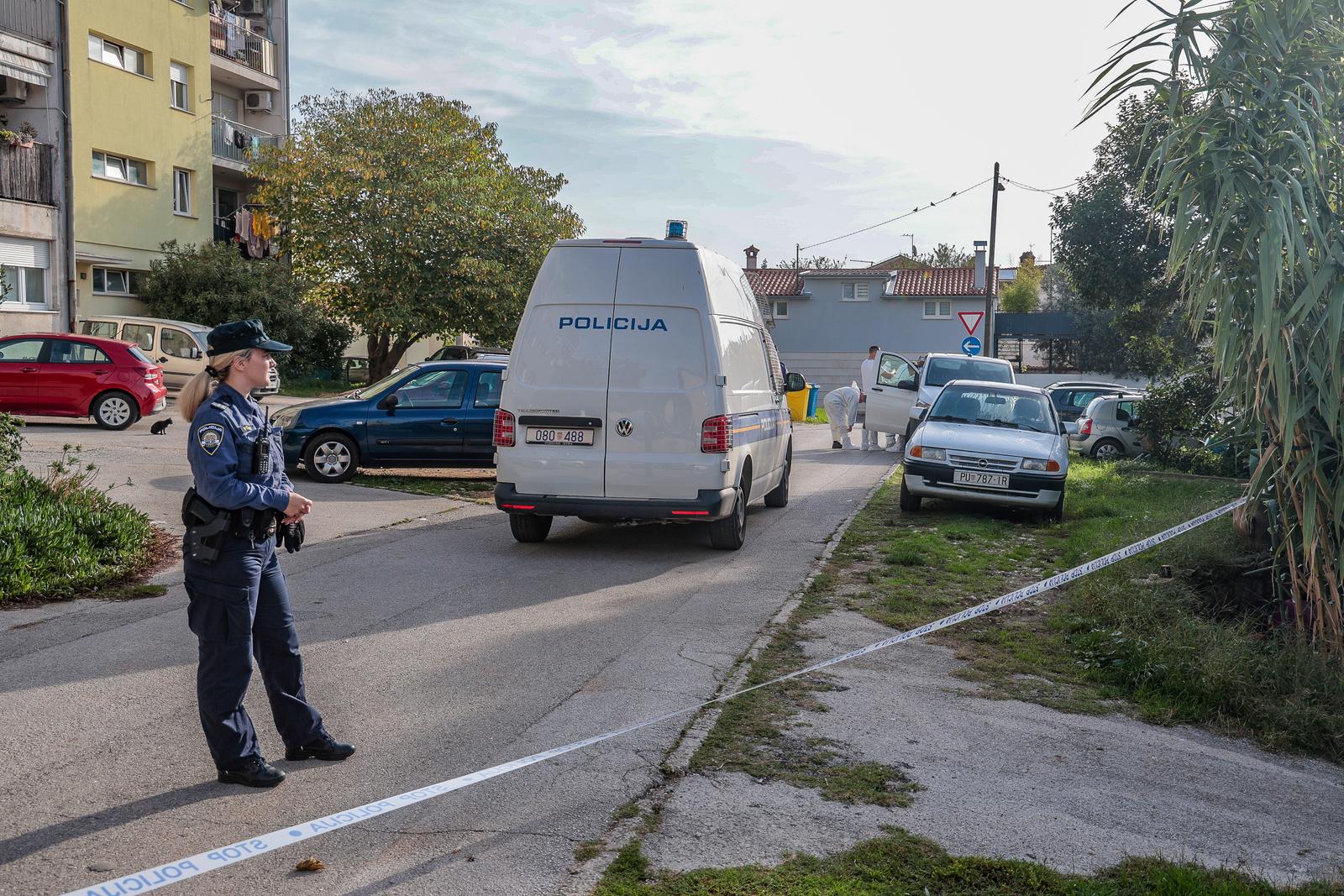 (FOTO) UBOJSTVO U PULI? Na Kaštanjeru pronađen mrtav muškarac, sumnja se na nasilnu smrt