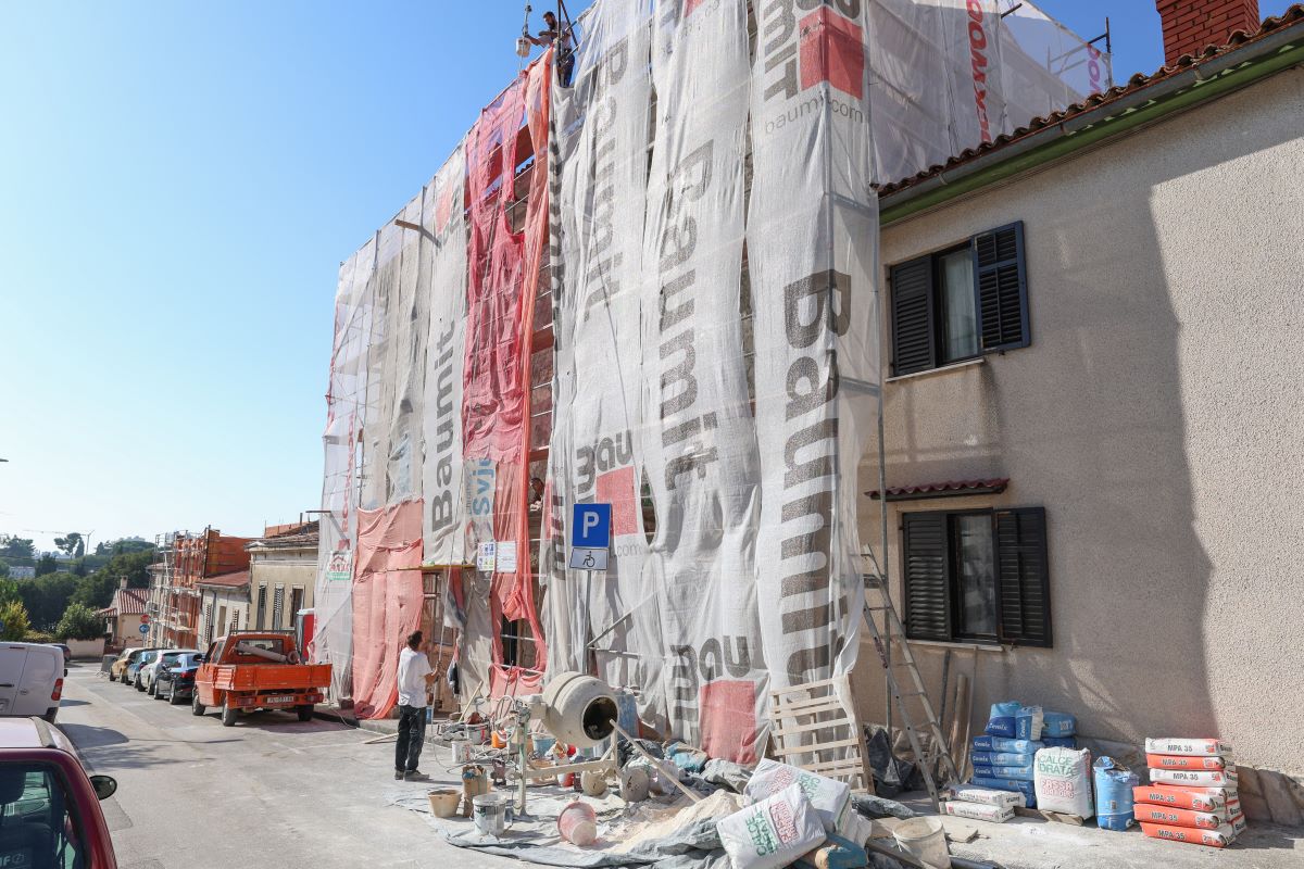 Projekt Dolcevita: Obnova fasada u Puli napreduje na više lokacija, Grad osigurao 800 tisuća eura