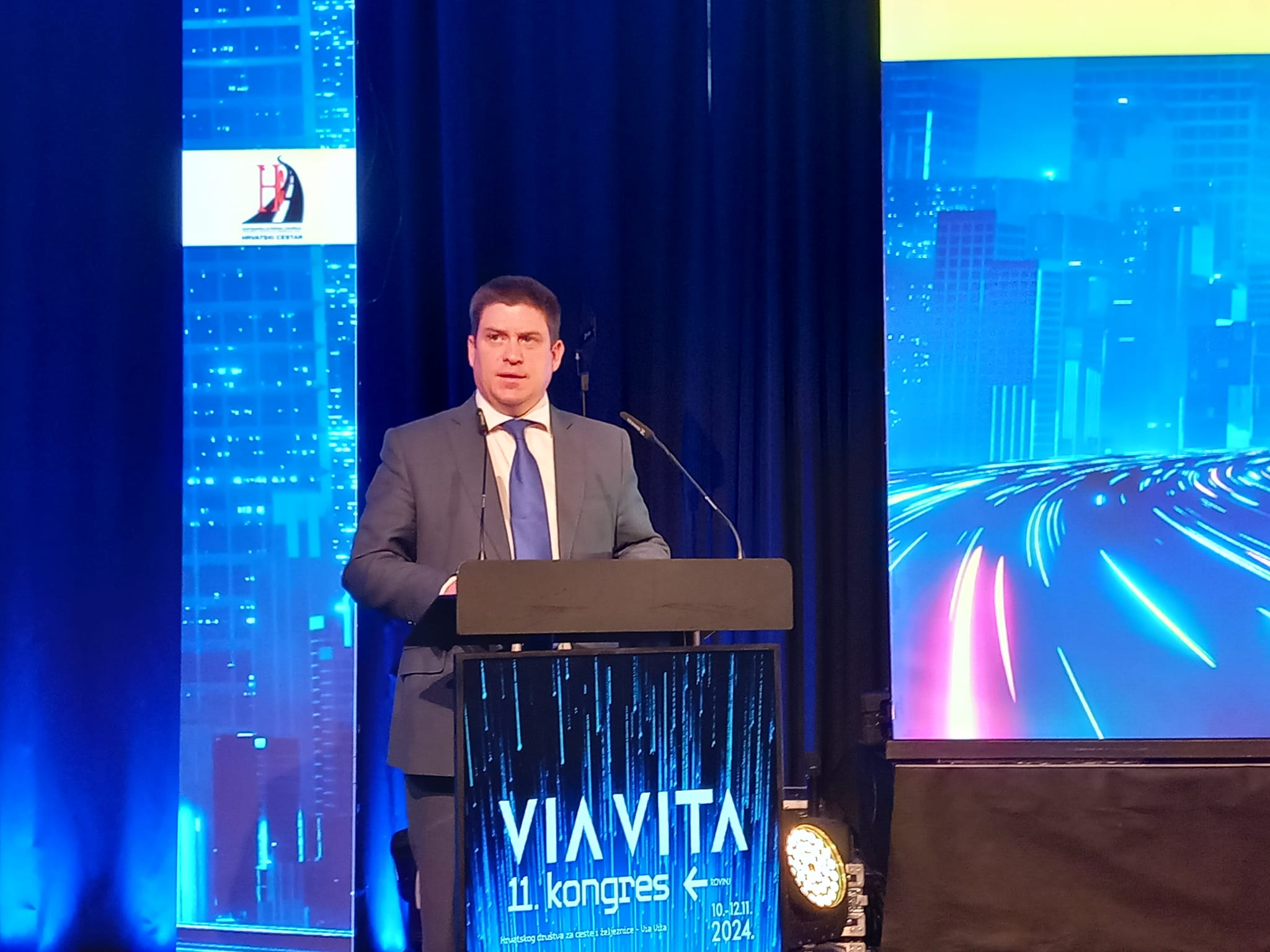 ISTRA NA PRAGU PROMETNE REVOLUCIJE! Evo što ministar Butković planira za cestovni i željeznički promet