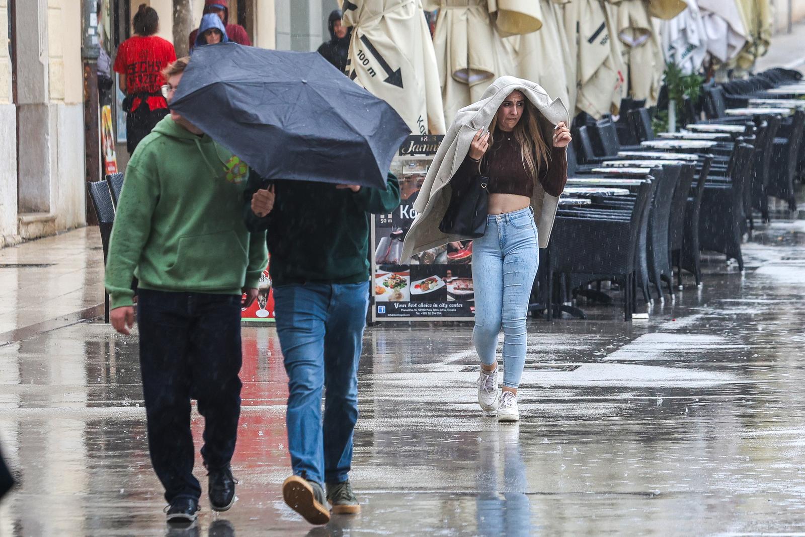 DINAMIČNO VRIJEME PRED NAMA Izraženiji snježni val, kiša, vjetar...