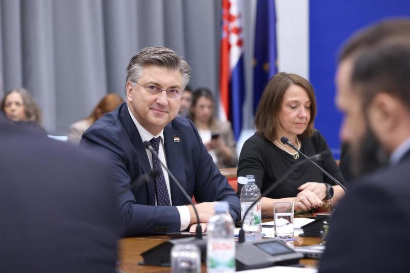 Plenković na predstavljanju Irene Hrstić: Očekujem od nje nove ideje