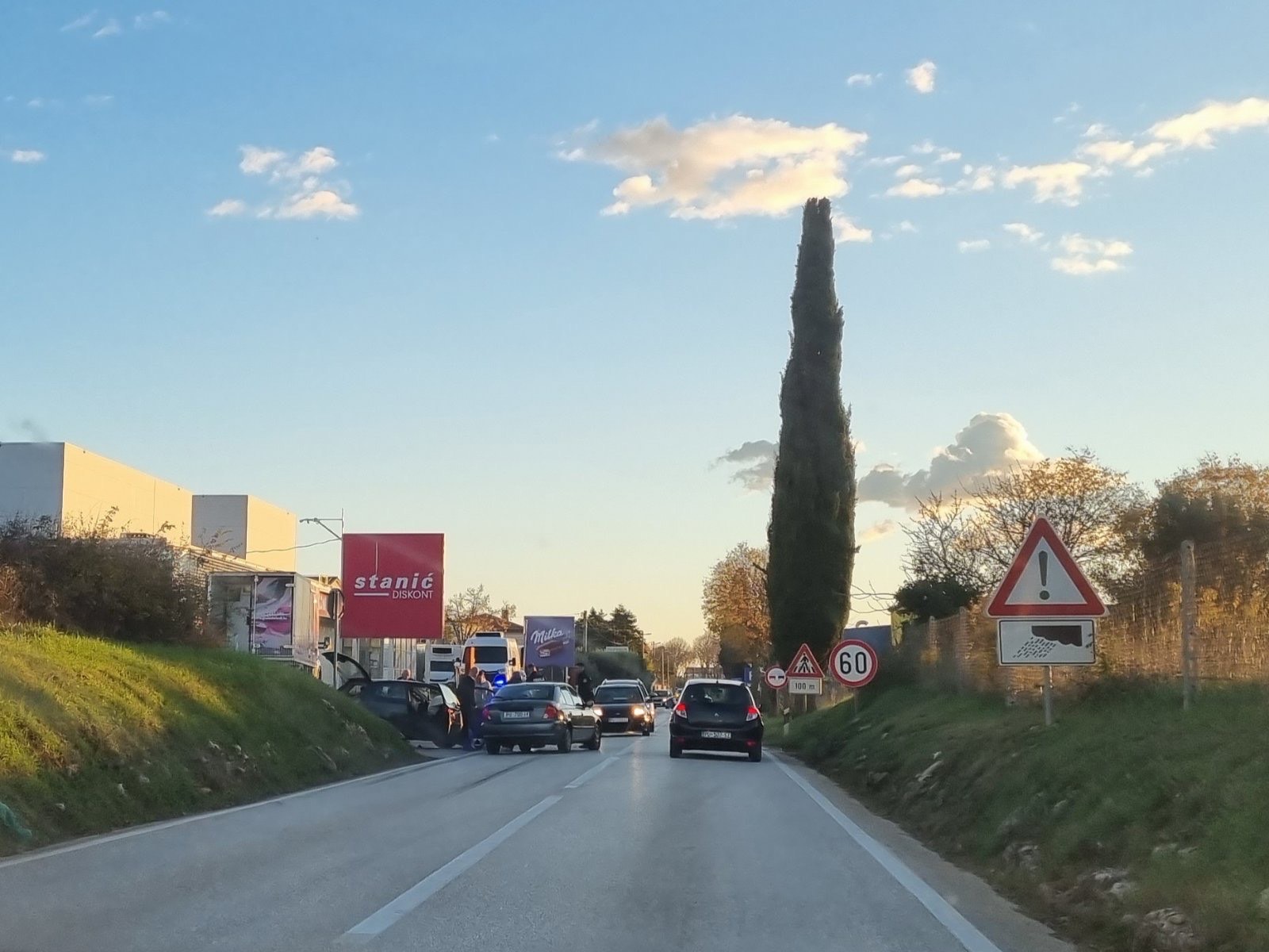 VOZAČI OPREZ U Vodnjanu došlo do prometne nesreće, jedna je osoba ozlijeđena!