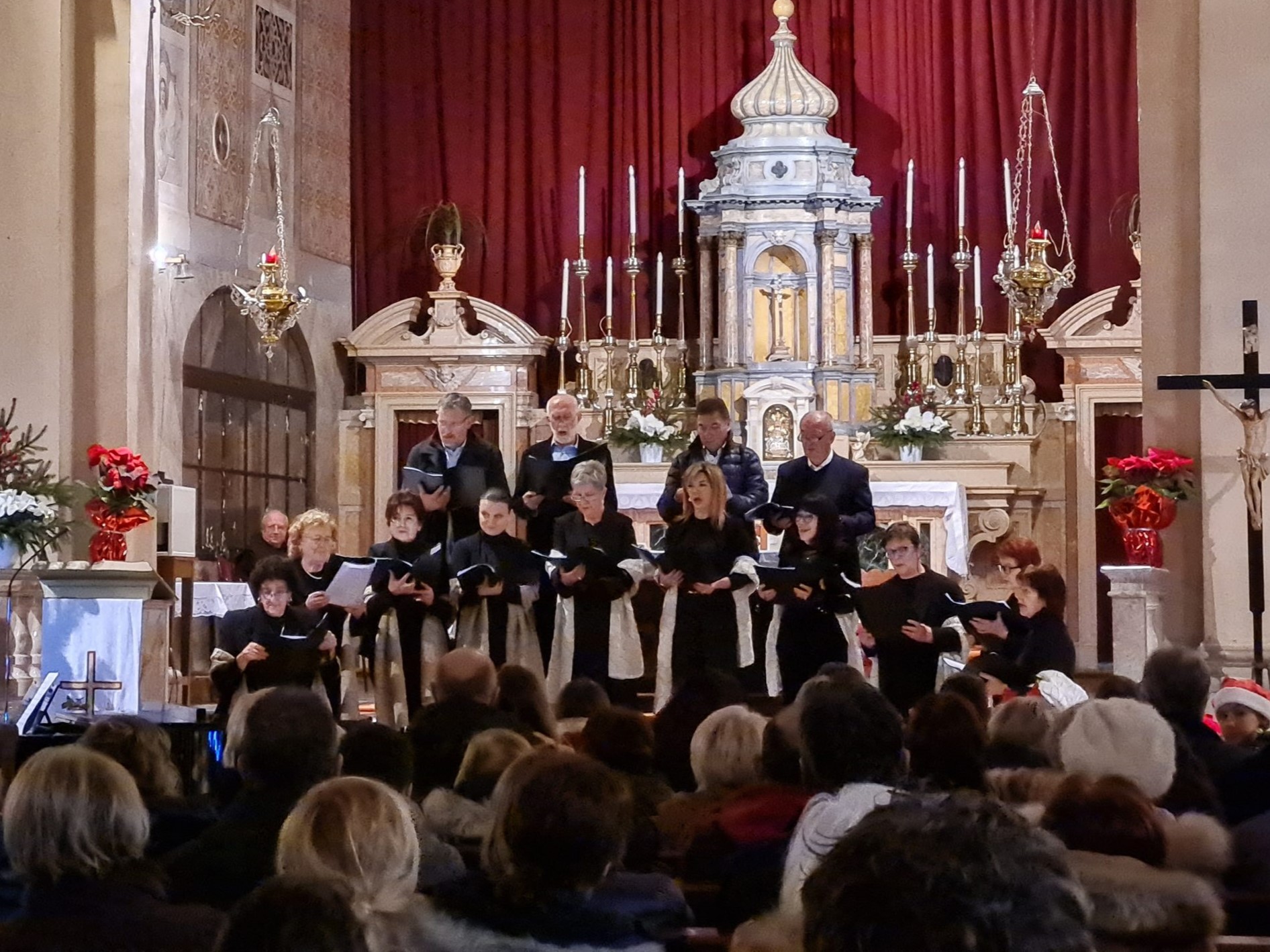 Večeras ne propustite tradicionalni Božićni koncert rovinjskih zborova!