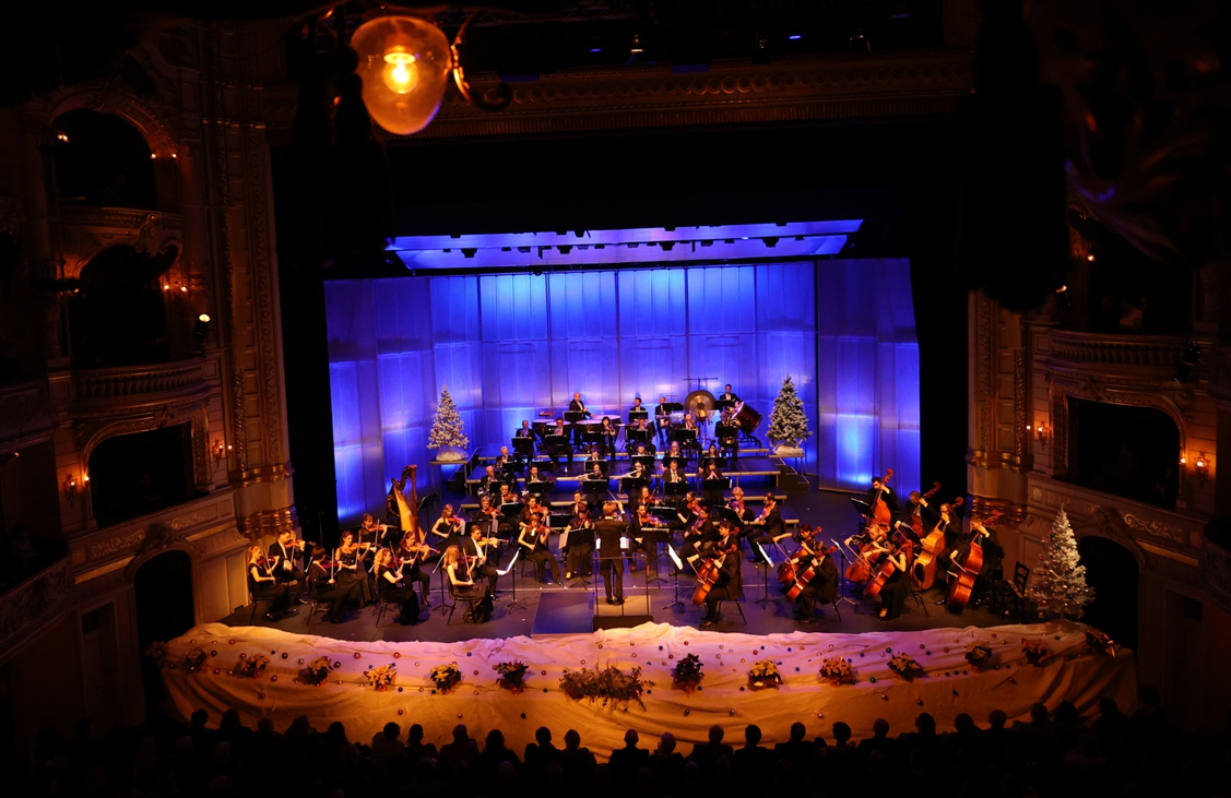 Čarolija blagdana u INK-u za cijelu obitelj! Ne propustite Božićni koncert Riječkog simfonijskog orkestra 