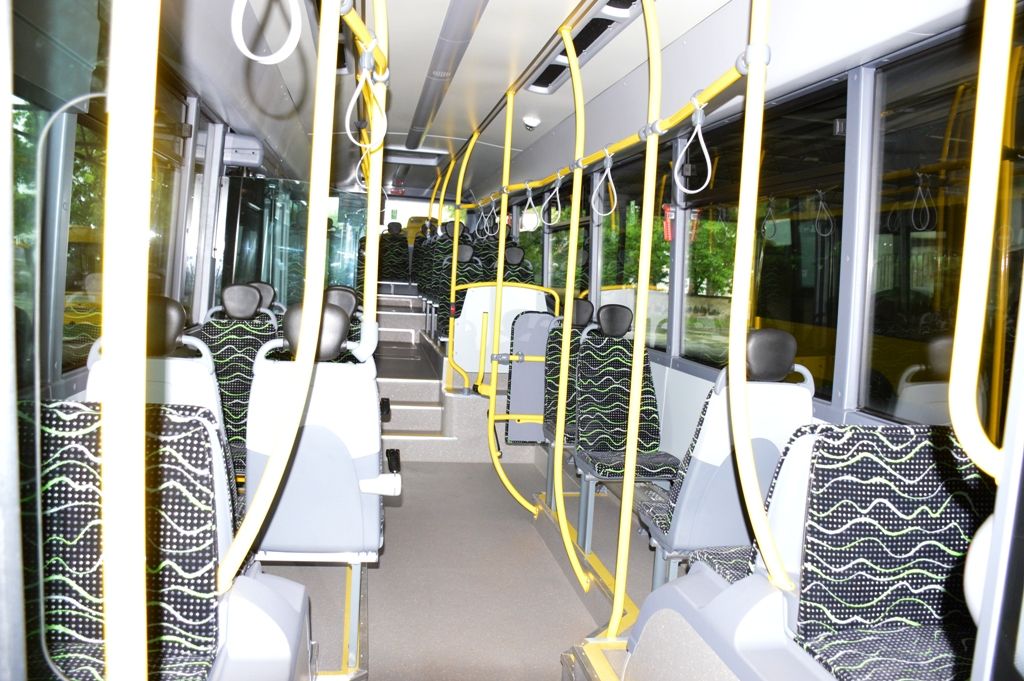bus3.jpg