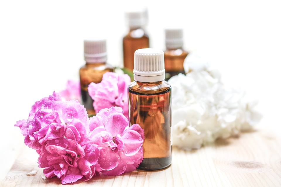 essential-oils-1851027_960_720.jpg